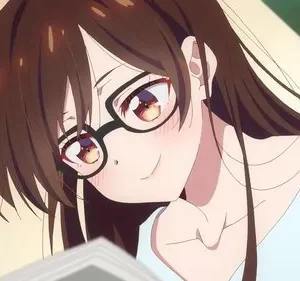 Mulher anime de cabelo castanho e óculos, com bochechas coradas, sorri suavemente enquanto lê. Clima gentil e íntimo.