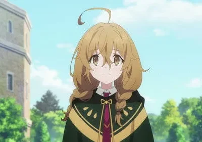Garota anime de cabelo castanho claro e tranças, com manto verde e dourado, sorri ao ar livre com prédio ao fundo.