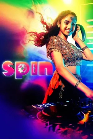 Jovem DJ sorridente de traje brilhante, fones e cabelo ao vento, mixando em painel, com luzes vibrantes.