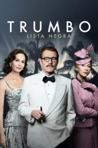 Homem de smoking branco,óculos e bigode,entre duas mulheres em trajes de época. Fundo de Hollywood com palmeiras e luzes.