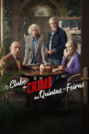 Quatro idosos sérios – duas mulheres e dois homens – em uma sala aconchegante, com mesa, cupcakes e mapa de investigação. Clima de mistério.