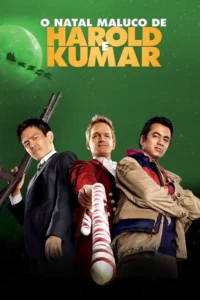 Três homens confiantes:um de terno com rifle,outro de veludo vermelho com bastão de bengala doce,o terceiro casual. Fundo natalino verde com lua e trenó.