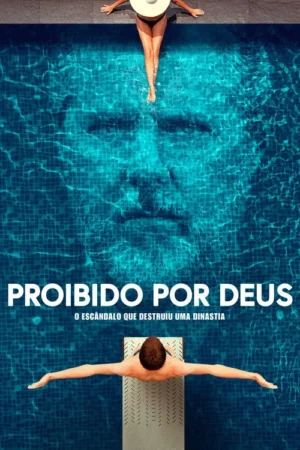 Vista aérea de piscina azul. Rosto barbudo fantasmagórico na água. Mulher na borda, pernas na água. Homem no trampolim. Drama.