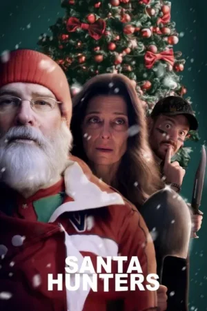 Três personagens: um Papai Noel, uma mulher assustada e um homem tático com faca e pá, fazendo shhh. Neve cai sobre uma árvore de Natal. Clima sombrio.