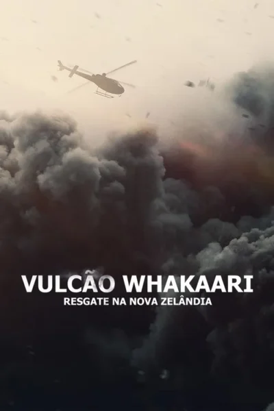 Helicóptero de resgate voa por densa fumaça escura com cinzas. O céu, em tons quentes e empoeirado, transmite urgência e perigo.