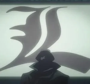 Uma figura escura encapuzada de costas observa um grande símbolo L estilizado em uma tela iluminada. Atmosfera misteriosa.