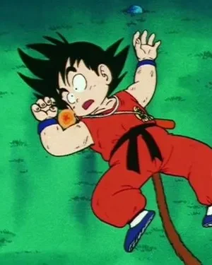 Personagem animado com cabelo espetado, gi vermelho, expressão de susto, segura uma esfera mística, caindo em um cenário verde.