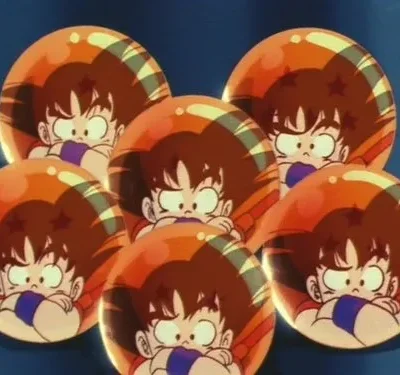 Seis orbes laranjas translúcidos com estrelas internas, cada um revelando o rosto surpreso de um jovem anime, contra fundo azul.