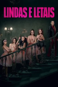 Seis mulheres em escadaria escura. Cinco de balé com sangue, uma com rifle. Uma sexta mulher espreita. Terror gótico e mistério.