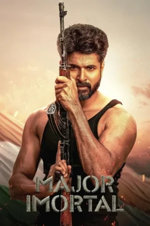 Homem barbudo, musculoso e sério segura um rifle verticalmente. Fundo embaçado com tons quentes, explosões e bandeira. Clima intenso.