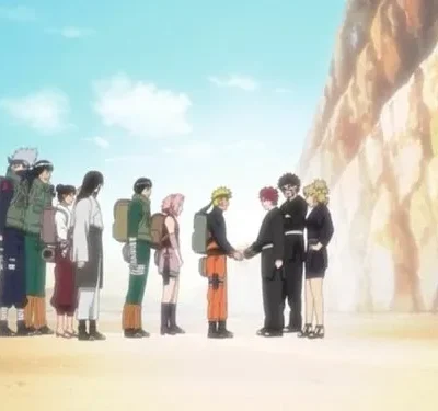 Cerca de 12 personagens de anime em deserto. Grupo de viajantes com mochilas e outro grupo, alguns de terno, com aperto de mão. Céu azul.