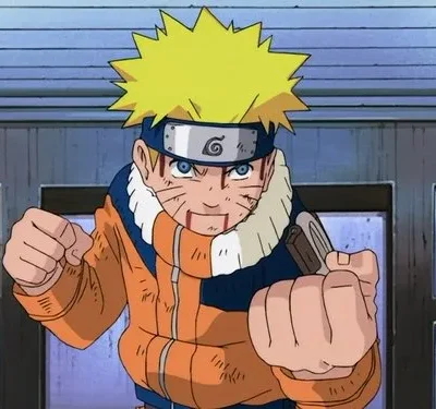 Jovem ninja loiro, com rosto sujo de sangue e arranhões, encara com fúria. Punhos cerrados, veste jaqueta laranja. Pronto para a batalha.