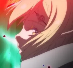 Close-up de elfa loira de anime, orelhas pontudas e expressão focada, olhando para cima. Fundo vibrante vermelho e verde com fragmentos flutuantes.