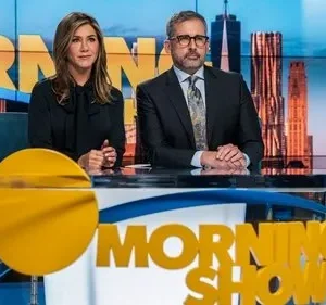 The Morning Show – T01E01: Na noite profunda e escura da alma são sempre as três e meia da manhã