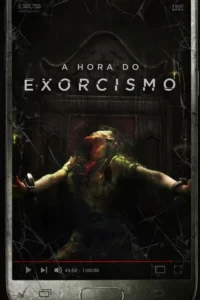 Pôster de horror:Mulher ensanguentada com pulsos presos grita contra fundo de madeira escura. Imagem vista por tela de celular rachada,clima sombrio.