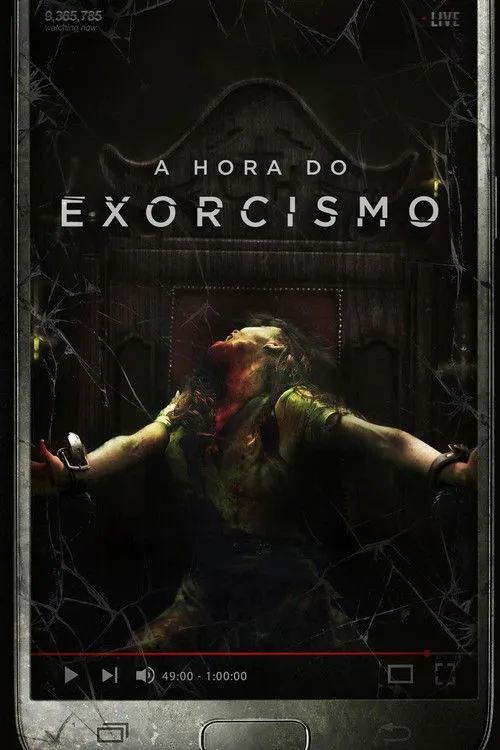 Pôster de horror:Mulher ensanguentada com pulsos presos grita contra fundo de madeira escura. Imagem vista por tela de celular rachada,clima sombrio.