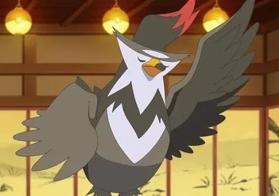 Uma criatura pássaro estilo anime, cinza e branco, com asas abertas, olhos fechados, num ambiente tradicional japonês com lanternas.