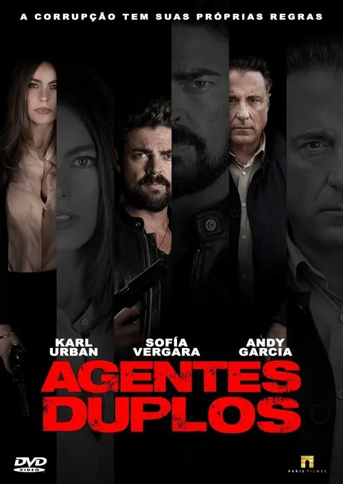 Pôster escuro com três atores de rostos sérios,divididos e sobrepostos. Mulher e homem seguram armas. Clima de ação e suspense.