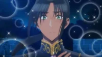 Jovem anime corado em uniforme azul e dourado, sob um céu noturno mágico com estrelas e bolhas brilhantes.