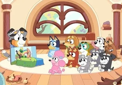 Cachorro adulto lê um livro pop-up para vários filhotes de raças diferentes, sentados numa sala aconchegante e iluminada. Clima de história e aprendizado.