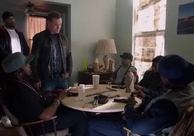 Chicago P.D.: Distrito 21 – T01E03: Um Golpe no Queixo