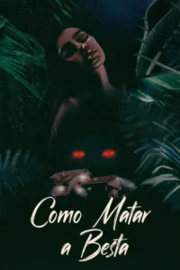 Mulher serena entre folhagem escura. Dois olhos vermelhos brilham ameaçadoramente sobre uma casa noturna. Clima de suspense e mistério.