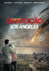Pôster: Casal abraçado de costas observa múltiplos meteoros em queda sobre uma cidade. Céu escuro e tempestuoso. Clima apocalíptico.