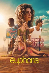 Uma mulher com olhar intenso se destaca em pôster com elenco diverso em deserto árido. Placas neon (Jesus Saves),uma cobra e clima cru.