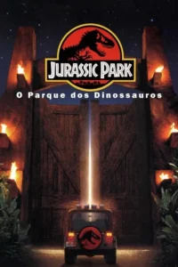 Jipe escuro em frente a portão de madeira com tochas, feixe de luz. Logo de dinossauro no alto em noite estrelada. Aventura e suspense.