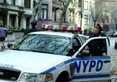 Sangue Azul – T01E13: Vidraça