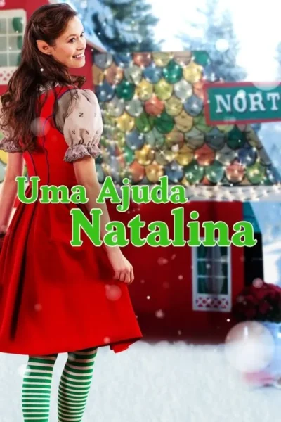 Jovem elfa sorridente em vestido vermelho e meias listradas, em paisagem natalina nevada com casa colorida.