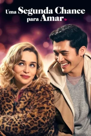 Pôster. Mulher loira sorri olhando para um homem que sorri para ela. Ela veste casaco de leopardo, ele jaqueta. Fundo com luzes desfocadas.