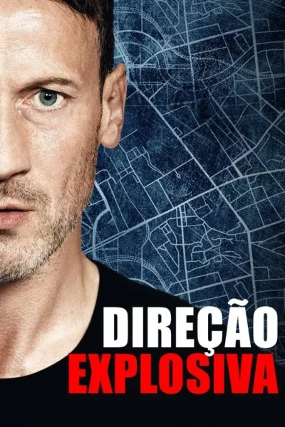 Rosto sério de homem barbudo com olho azul, em fundo azul escuro com mapa urbano. Clima de mistério e ação.