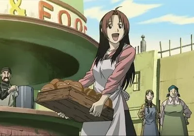 A jovem Izumi de Fullmetal Alchemist sorri, segurando pães frescos. Ambiente de mercado ao ar livre com outros personagens.