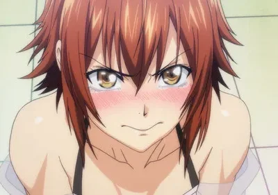 Pôster de Grand Blue Dreaming: Chisa Kotegawa, cabelo castanho e ombros nus, com bochechas coradas, olhos marejados e expressão furiosa/constrangida.