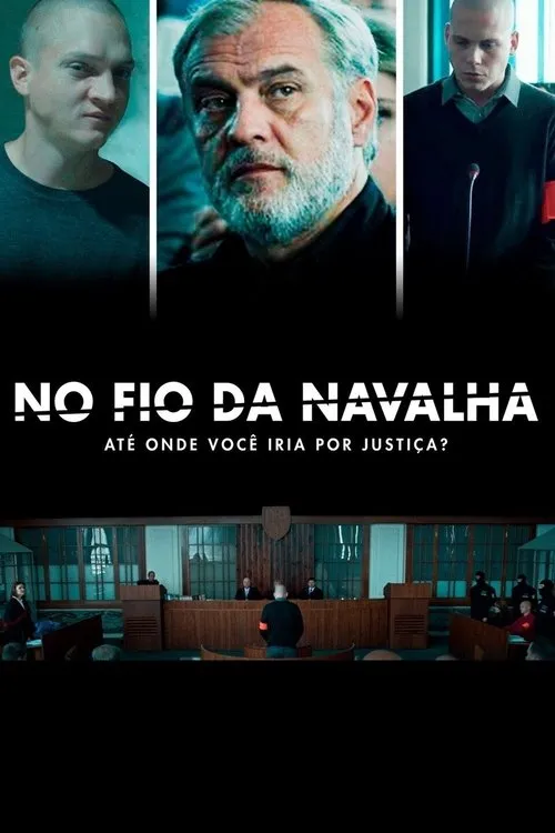 Três close-ups de homens, um jovem sério e um senhor barbudo. Abaixo, cena de tribunal com homem de braçadeira vermelha. Clima tenso.