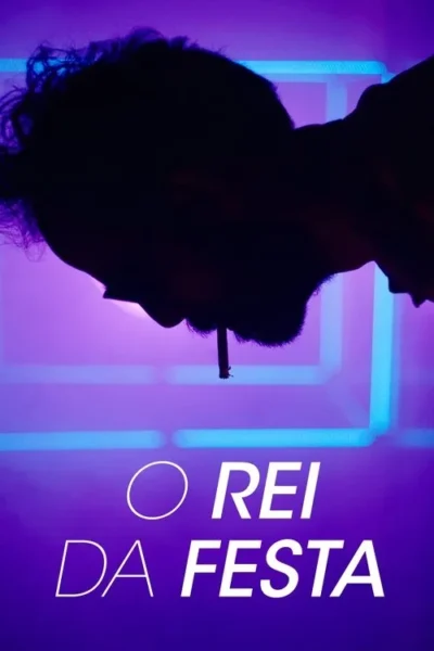 Silhueta de cabeça invertida, cabelo desgrenhado, com cigarro na boca. Fundo roxo com néons azuis. Clima de festa.