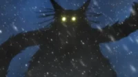 Pôster de [Nome da Série/Filme]: Uma criatura monstruosa escura, com olhos amarelos brilhantes, emerge da nevasca sob um céu noturno azulado.