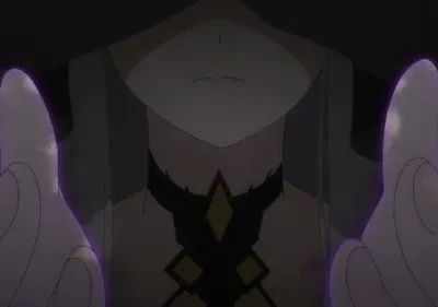 Re:Zero: Satella, a Bruxa da Inveja, encapuzada na escuridão, com mãos emanando aura roxa. Clima misterioso.