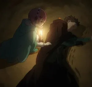 Re:Zero: Ram ajoelhada com uma lanterna ilumina Subaru caído em um cenário escuro e sombrio, transmitindo tensão.
