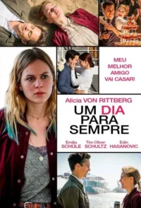 Mulher loira séria ao centro. Várias cenas mostram um homem,um casal feliz,abraços,celebração de casamento,e momentos de amizade e romance.